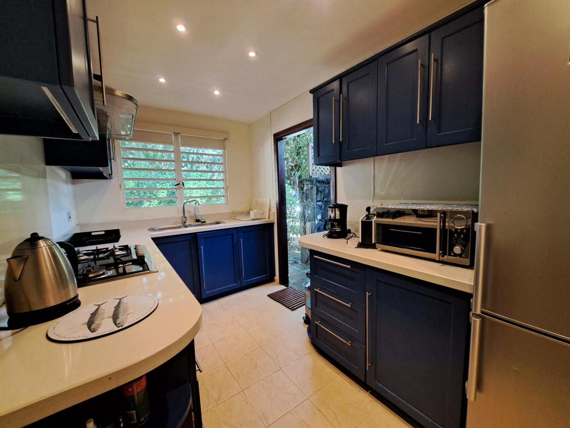 Clair De Lune - Private 2 Bedrooms Beachfront Villa トゥルー・ドー・ドゥース エクステリア 写真