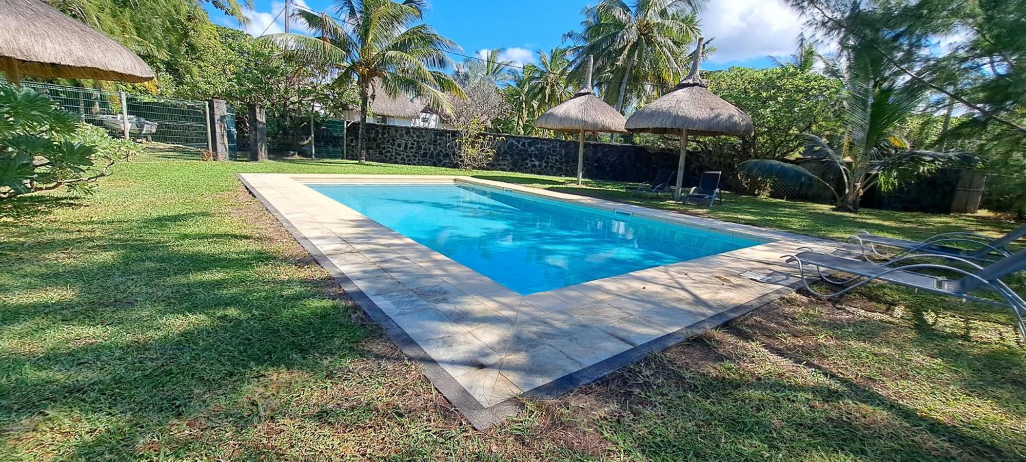 Clair De Lune - Private 2 Bedrooms Beachfront Villa トゥルー・ドー・ドゥース エクステリア 写真